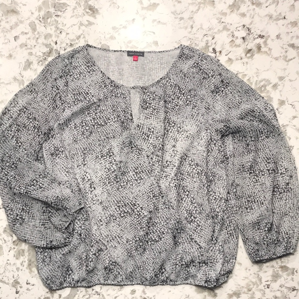 Vince Camuto ladies blouse. Snakeskin print. L